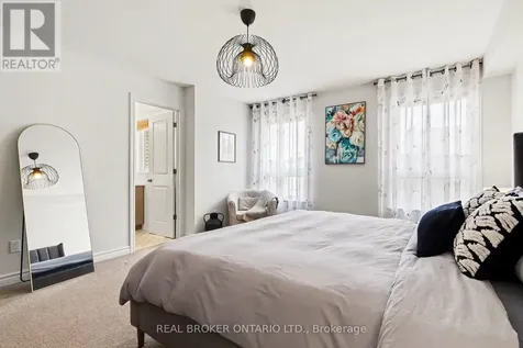 769 Cairn Crescent Ottawa ON K1W 0P4