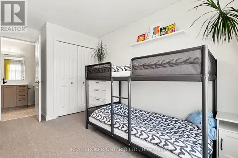 769 Cairn Crescent Ottawa ON K1W 0P4