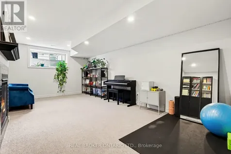 769 Cairn Crescent Ottawa ON K1W 0P4