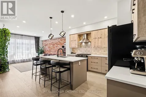 769 Cairn Crescent Ottawa ON K1W 0P4