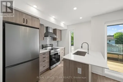 998 Hollington Street Ottawa ON K1Z 7Z9