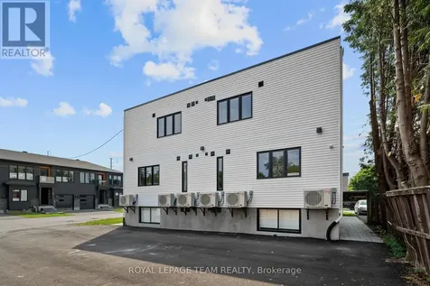 998 Hollington Street Ottawa ON K1Z 7Z9