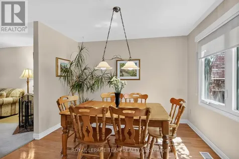 3 Haywood Crescent Ottawa ON K2L 2J3