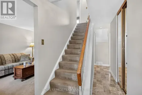 3 Haywood Crescent Ottawa ON K2L 2J3