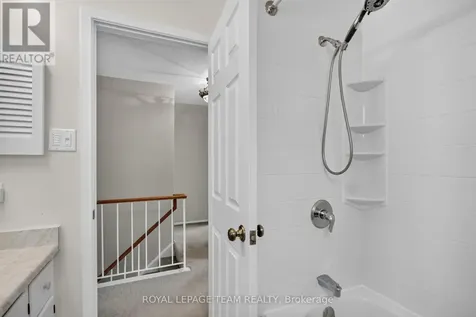 3 Haywood Crescent Ottawa ON K2L 2J3