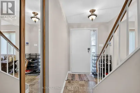 3 Haywood Crescent Ottawa ON K2L 2J3