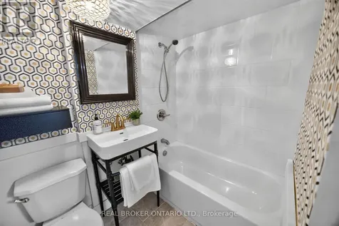 30 Willowmount Drive Toronto (clairlea-birchmount) ON M1L 1Y1