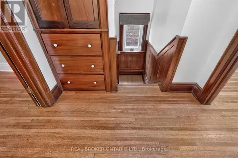 14 Mortimer Avenue Toronto (broadview North) ON M4K 1Z8