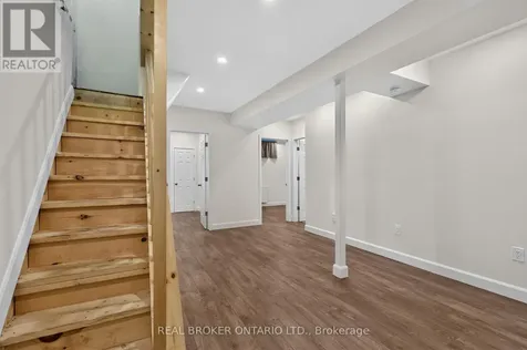 14 Mortimer Avenue Toronto (broadview North) ON M4K 1Z8