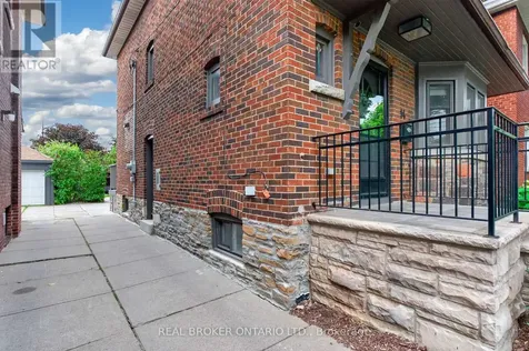 14 Mortimer Avenue Toronto (broadview North) ON M4K 1Z8