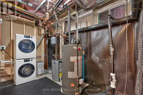 14 Mortimer Avenue Toronto (broadview North) ON M4K 1Z8