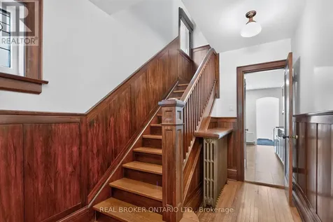 14 Mortimer Avenue Toronto (broadview North) ON M4K 1Z8