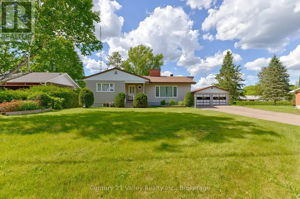 32 Foymount Road Bonnechere Valley ON K0J 1T0