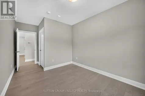 1975 Fountain Grass Drive London South (south B) ON N6K 0M3