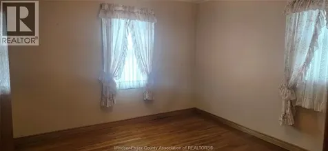 960 Scofield Avenue Windsor ON N9G 1L7