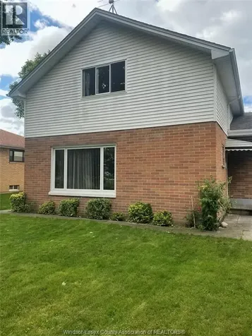 960 Scofield Avenue Windsor ON N9G 1L7