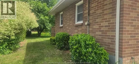 960 Scofield Avenue Windsor ON N9G 1L7