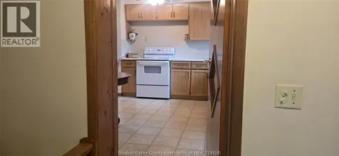 960 Scofield Avenue Windsor ON N9G 1L7