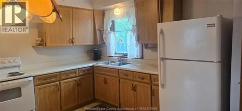 960 Scofield Avenue Windsor ON N9G 1L7