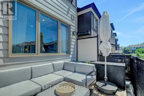 815 Kiniw Private Ottawa ON K1K 4Z4