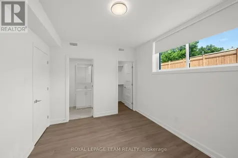 998 Hollington Street Ottawa ON K1Z 6K6