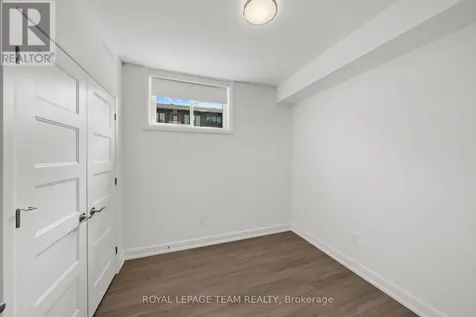 998 Hollington Street Ottawa ON K1Z 6K6