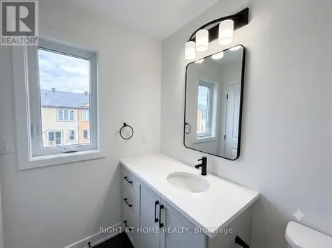 75 Whitcomb Crescent Smiths Falls ON K7A 0C1