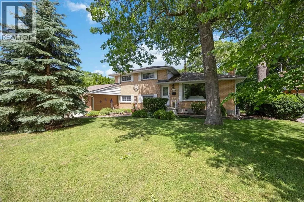 870 Mckay Avenue Sarnia ON N7V 3V4