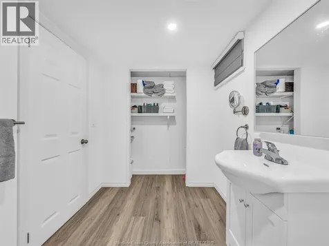 1308 Rossini Windsor ON N8Y 2Z5