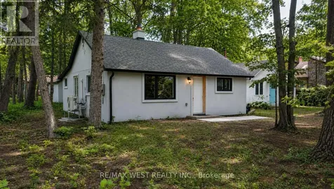 91 30th Street North Wasaga Beach ON L9Z 2C8