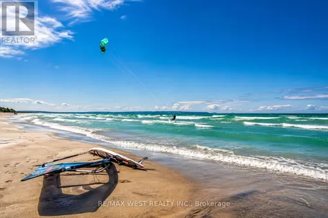 91 30th Street North Wasaga Beach ON L9Z 2C8
