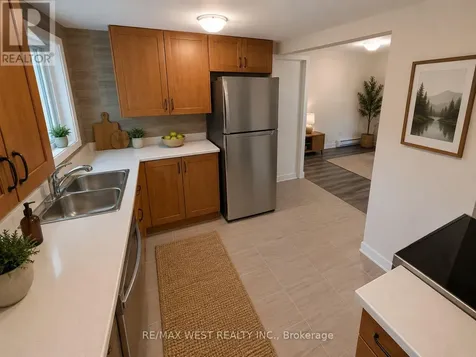 91 30th Street North Wasaga Beach ON L9Z 2C8