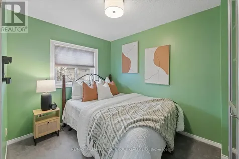 95 Vail Meadows Crescent Clarington (bowmanville) ON L1C 4T3