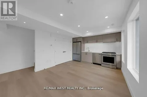 502 Atlas Avenue Toronto (oakwood Village) ON M6C 3R3