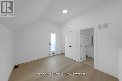 502 Atlas Avenue Toronto (oakwood Village) ON M6C 3R3