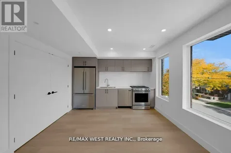 502 Atlas Avenue Toronto (oakwood Village) ON M6C 3R3