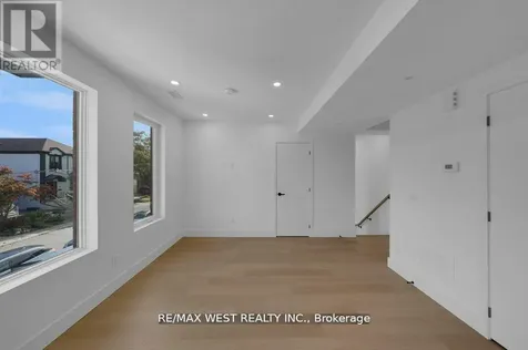 502 Atlas Avenue Toronto (oakwood Village) ON M6C 3R3