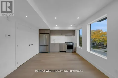 502 Atlas Avenue Toronto (oakwood Village) ON M6C 3R3