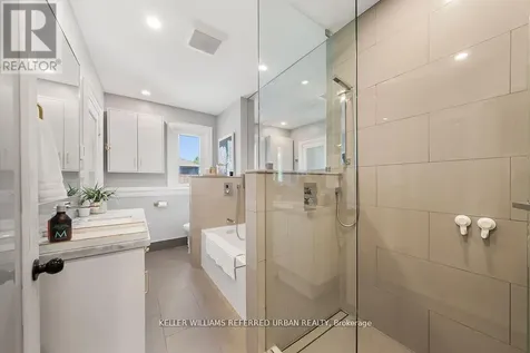 8 Cloverlawn Avenue Toronto (oakwood Village) ON M6E 1H3