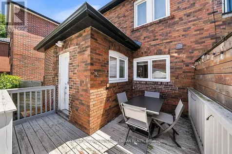 8 Cloverlawn Avenue Toronto (oakwood Village) ON M6E 1H3
