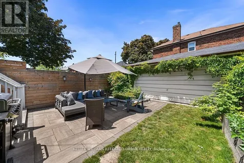 8 Cloverlawn Avenue Toronto (oakwood Village) ON M6E 1H3