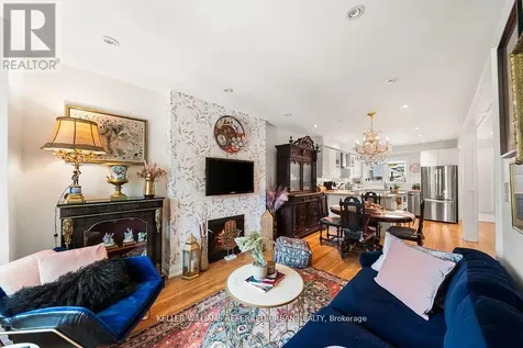 8 Cloverlawn Avenue Toronto (oakwood Village) ON M6E 1H3