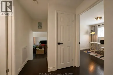3939 Longfellow Windsor ON N9G 2B4