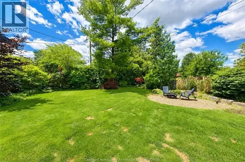 3939 Longfellow Windsor ON N9G 2B4