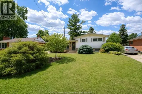 3939 Longfellow Windsor ON N9G 2B4