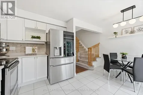 2420 Ravinebrook Crescent Oakville (wc Wedgewood Creek) ON L6H 6Y2