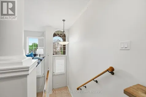 2420 Ravinebrook Crescent Oakville (wc Wedgewood Creek) ON L6H 6Y2
