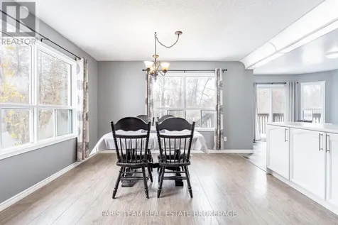 5 Harbour Crescent Wasaga Beach ON L9Z 1G4