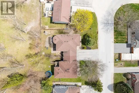 5 Harbour Crescent Wasaga Beach ON L9Z 1G4