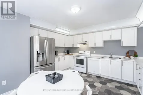 5 Harbour Crescent Wasaga Beach ON L9Z 1G4